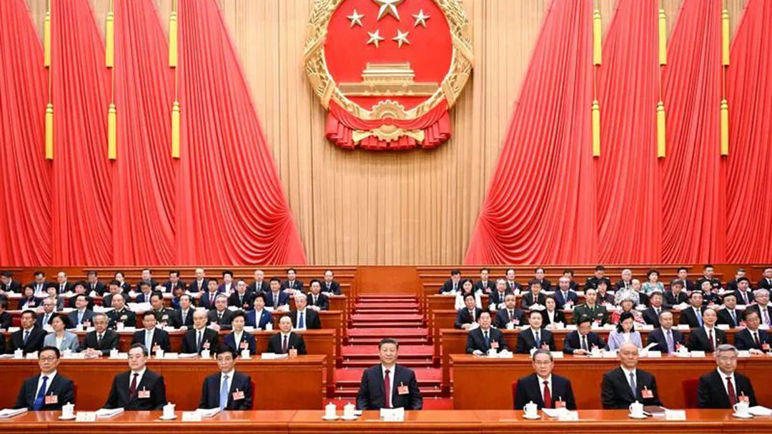 两会 | 十四届全国人大三次会议在京开幕 习近平等在主席台就座　